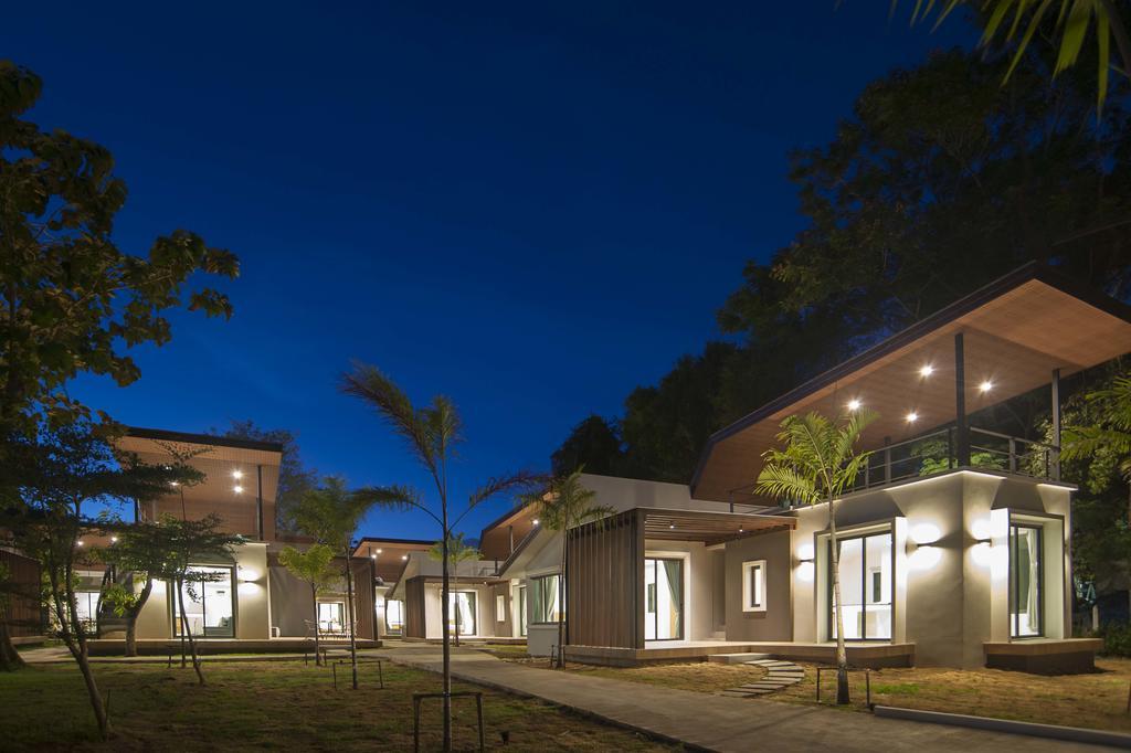 Sea Space Villa Phuket Rawai Eksteriør billede